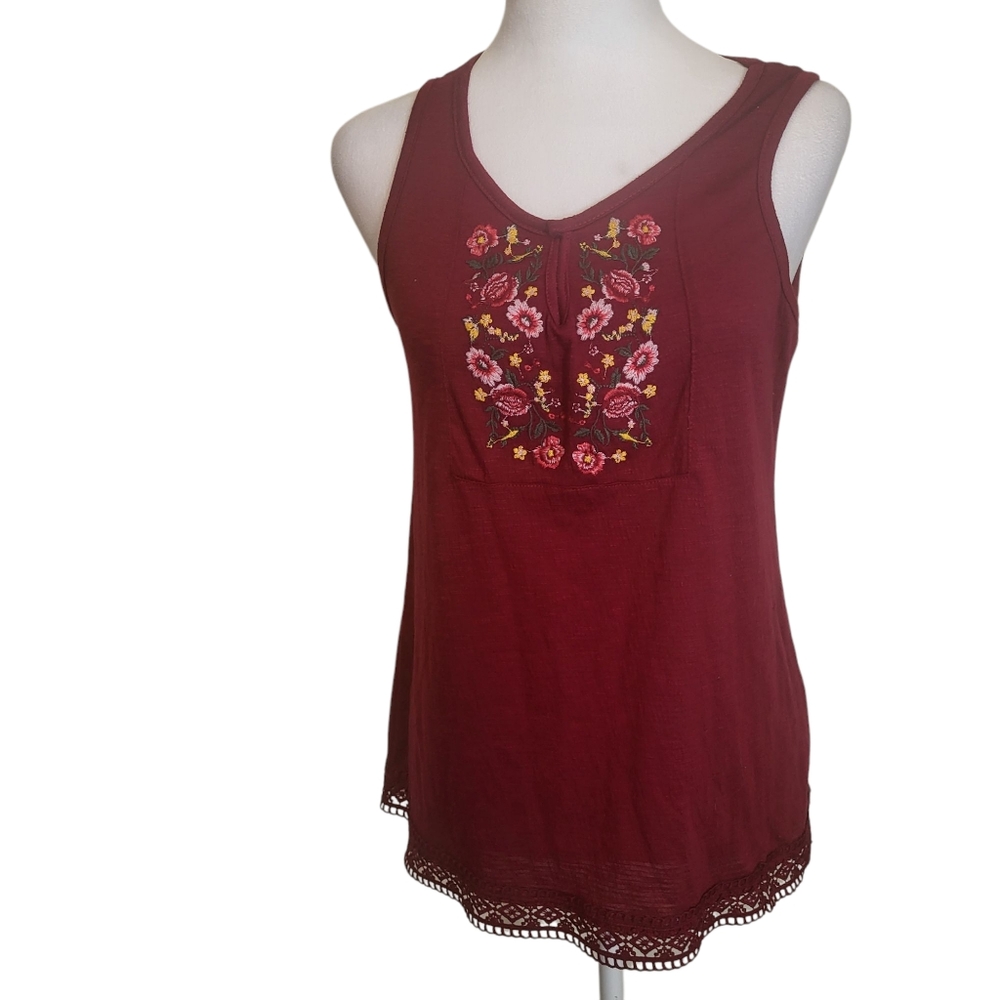 New York Laundry Embroidered Sleeveless Top Red sz S